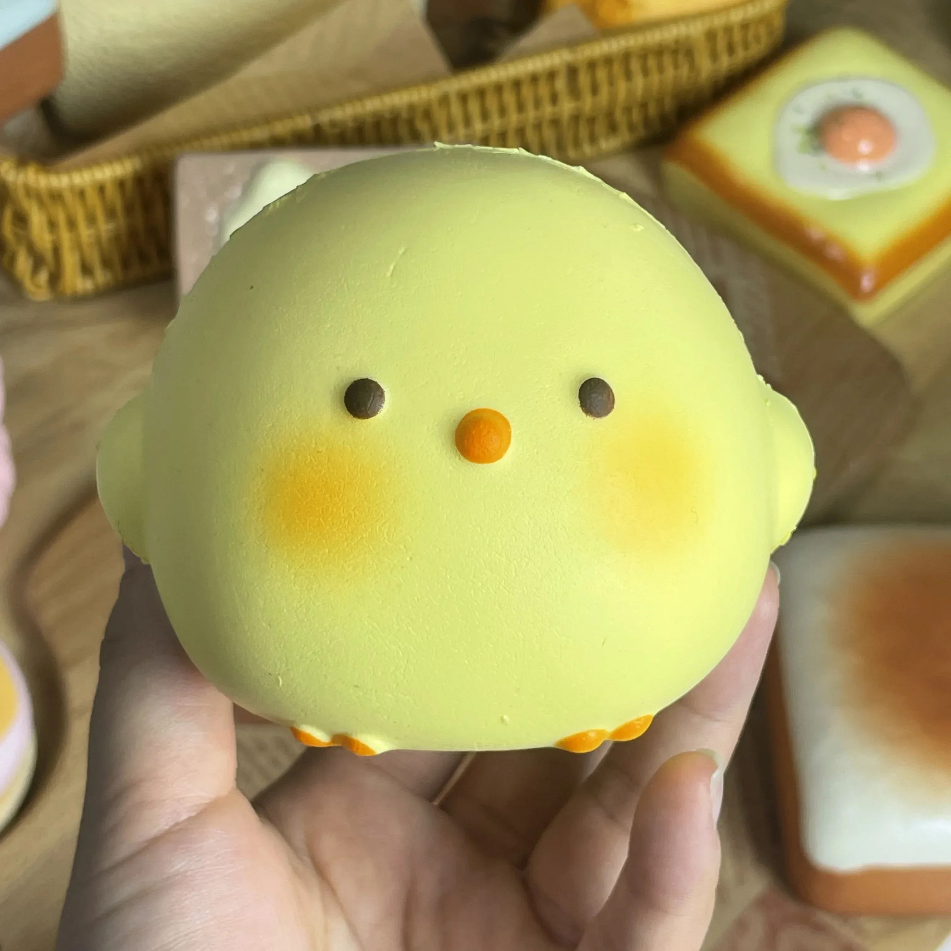 HOT! Cute Giant Chick Squishy  - đánh giá và giá Kids' Toys